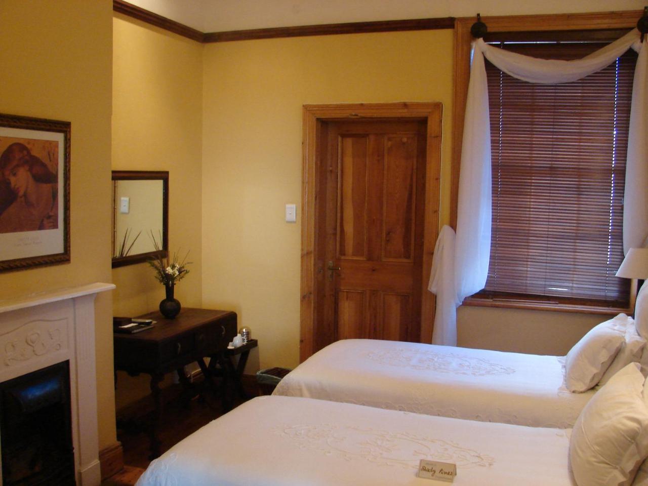 Shady Pines Guest House Harrismith Eksteriør bilde